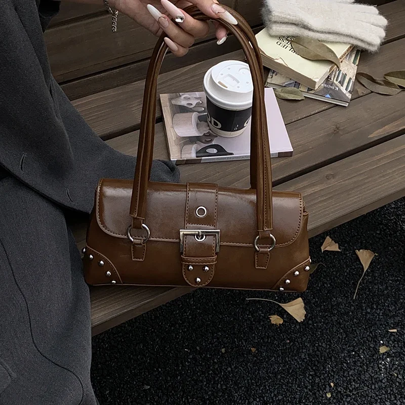 المرأة بولي Leather حقيبة كتف جلدية 2025 الشتاء الرجعية حقيبة تحت الإبط الفاخرة مصمم الاتجاه الإناث حقائب اليد والمحافظ الصغيرة