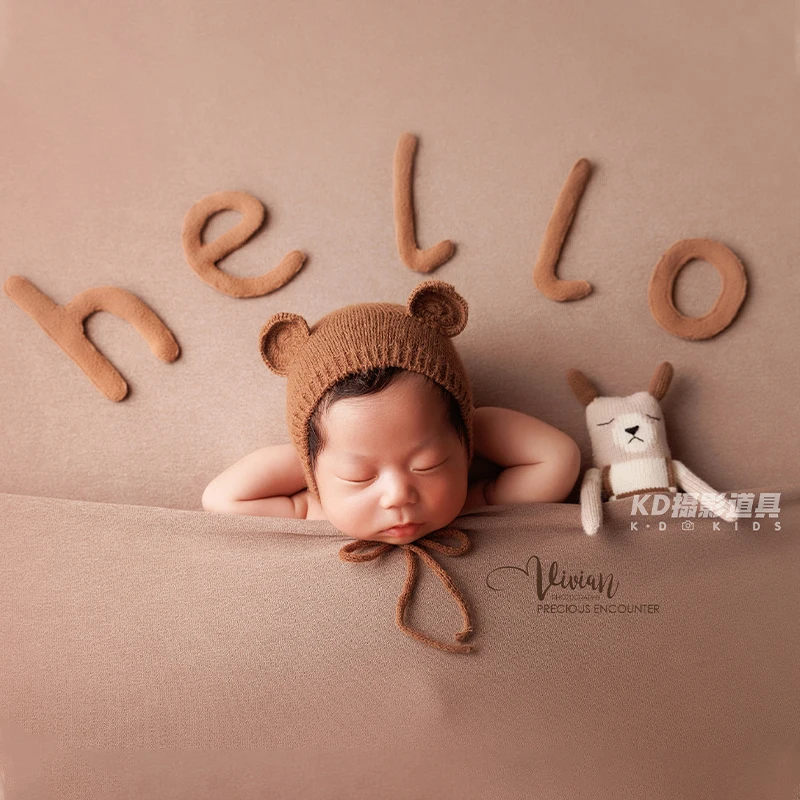 

Vintage Bear Doll Hello Love Knitting Hat Newborn Photography Props Woll Blanket Alphabet Heart Props Studio Photo Shoot Props