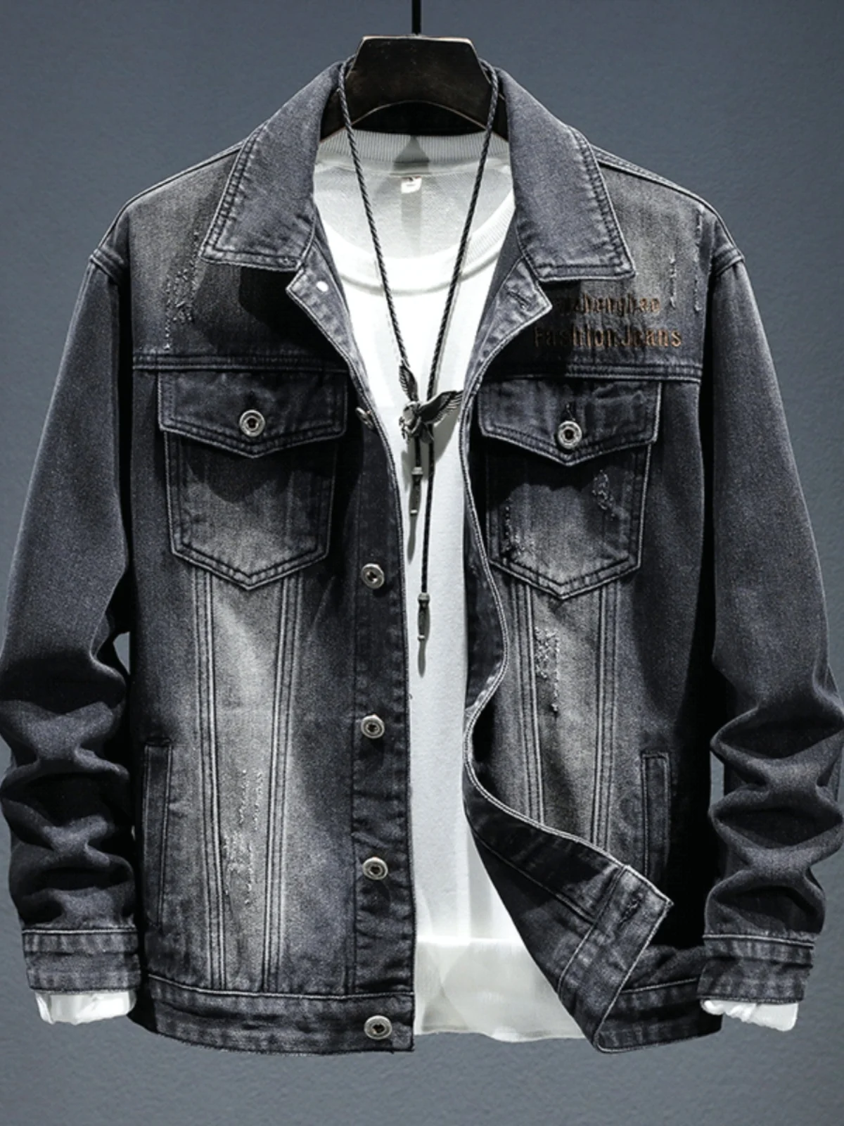 

Мужская джинсовая куртка в стиле ретро, черно-серая, весна-осень, высококачественная, модная, повседневная, с отложным воротником, вышивкой и прорезями, мотоциклетная куртка