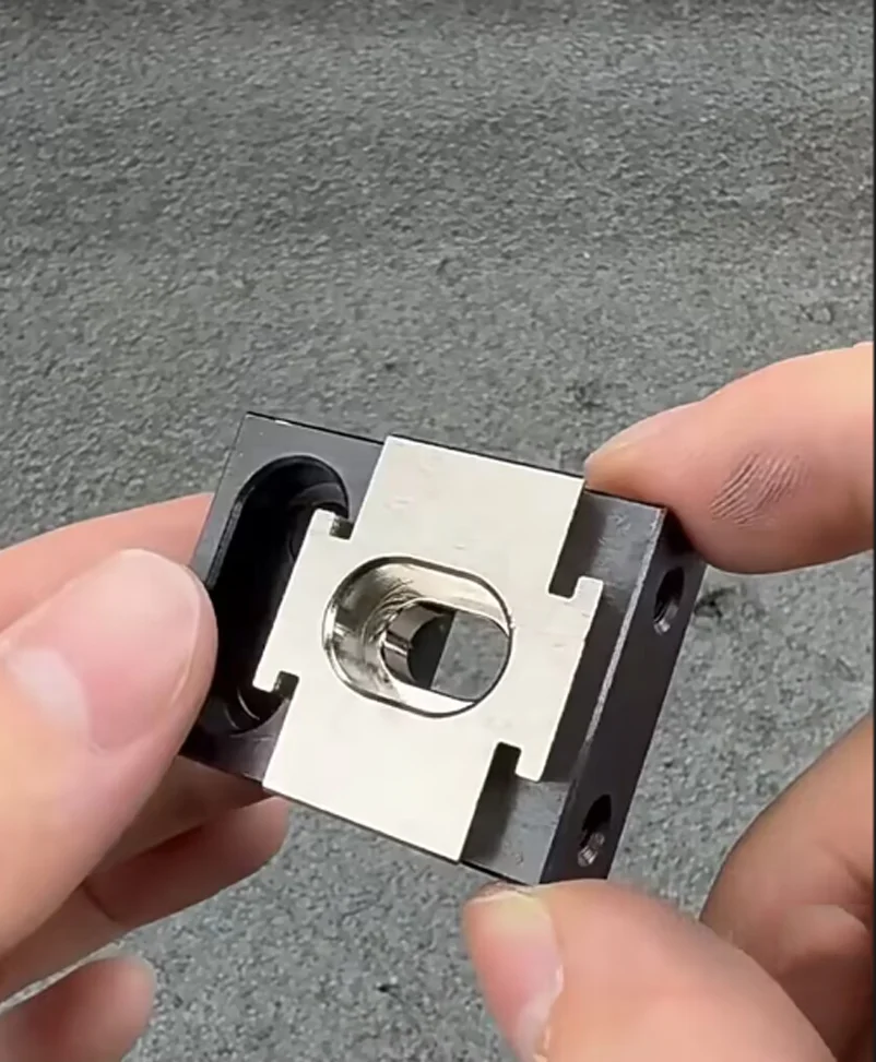 M6/M12 Pneumatic OK-Vise Single Wedge Clamp CNC Precision Fixture Multi Station Workholding Vice For Heavy Cutting Milling Machi