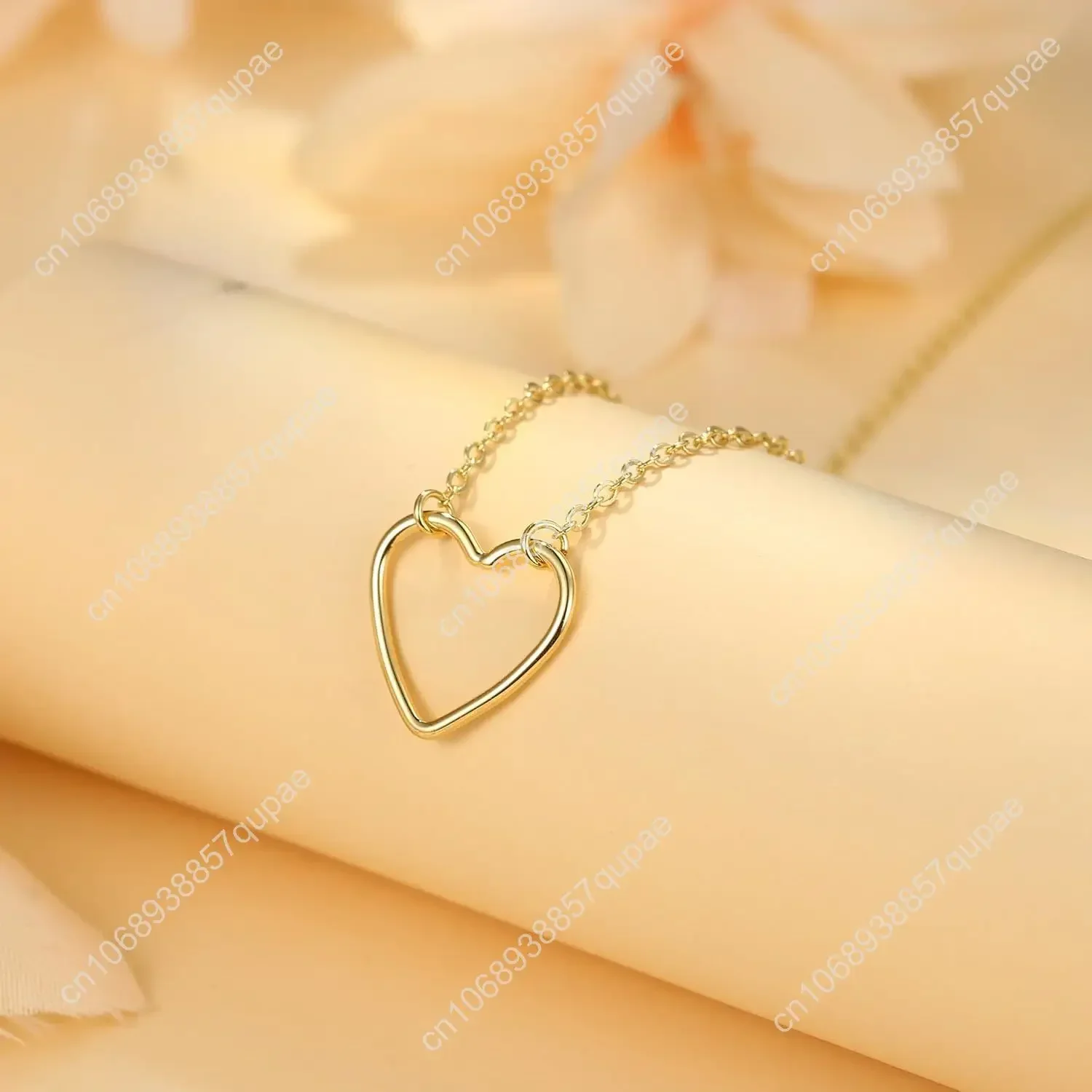 여성을 위한 발렌타인데이 선물, 여성과 소녀들을 위한 우아한 금목걸이, 트렌디한 금/은 도금 귀여운 하트 목걸이