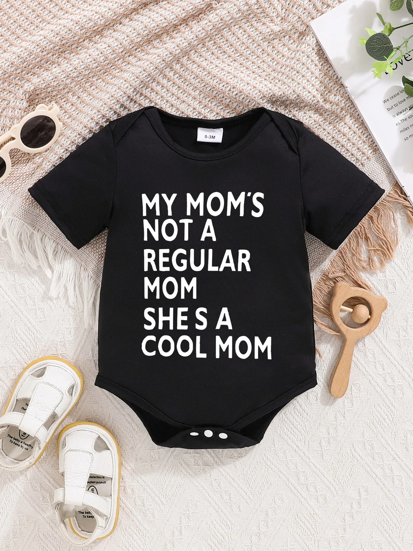 

"My Mom Is A Cool Mom"Newborn Baby Letter Printing Unisex-Baby Short Sleeve Outfit Bodysuits