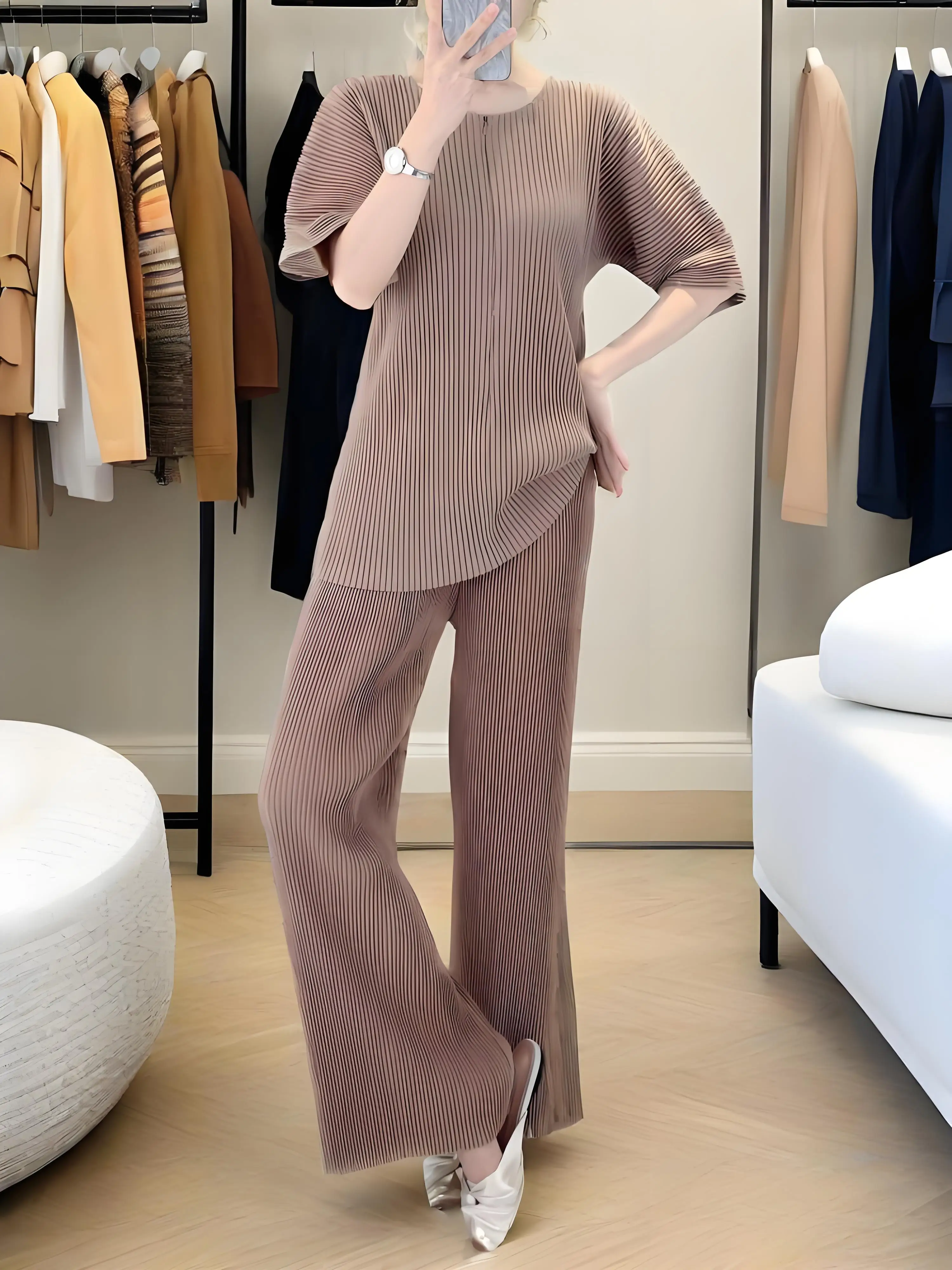 

Miyake Spring and Summer 2025 New Simple Suit Female Commuter Solid Color Pleated Women Loose Fashion Leisure Two-piece Set