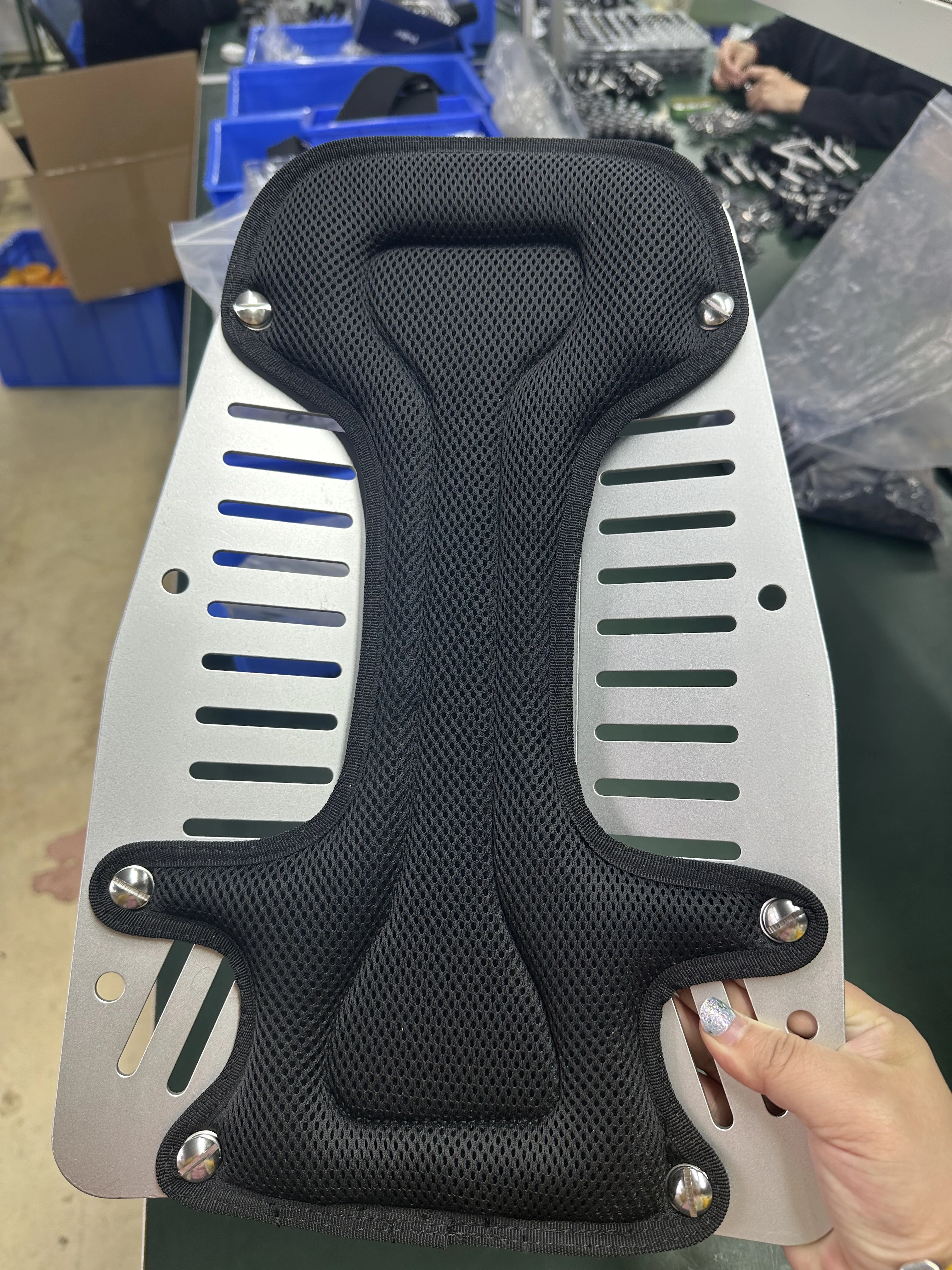 Professional Donut BCD Wing 25‑40LBS, Stainless‑Steel Nylon Build,Regular‑Fit Design For Teenagers And Adults Scuba Diving view 3