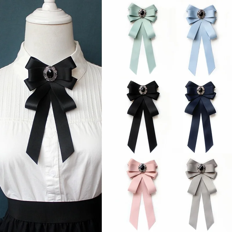 Handmade Fashion New Butterfly Knot Ribbon Diamond Bowtie College White Rhinestone Shirt Bow Tie Gift for Men Accessories