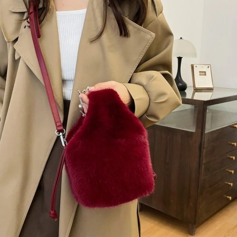 

Timeless-elegant 2025 New Ladies Luxury Brand Leather Hand Bag Famous Designer Vintage Popular Casual Fashion Chic​