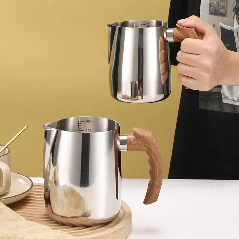 Comfortable to Hold Milk Frothing Pitcher 600ml Milk Frothing Pitcher Stainless Steel Milk Frothing Pitcher for Latte for Coffee