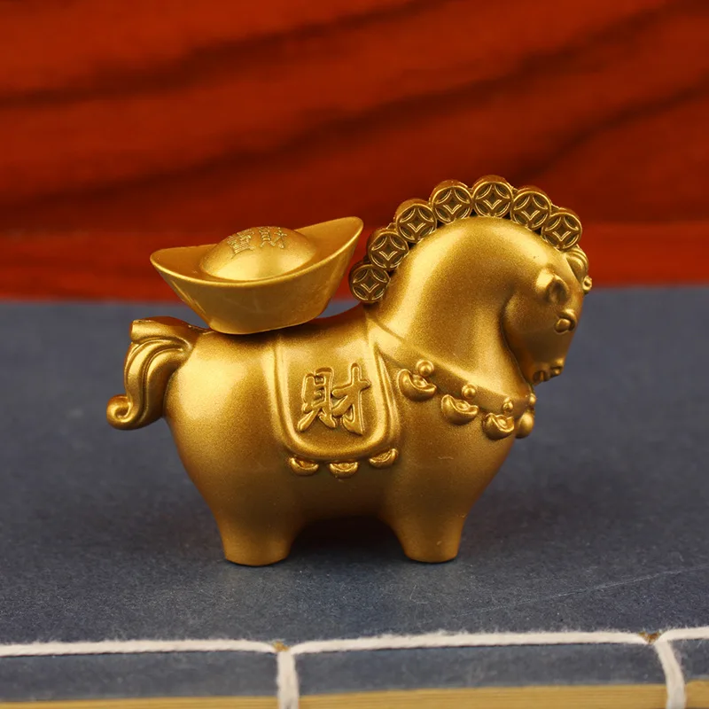 2026 تماثيل السنة الجديدة الكرتون محظوظ الذهب الحصان المشهد الصغير الحلي غرفة المنزل مكتب زينة هدية