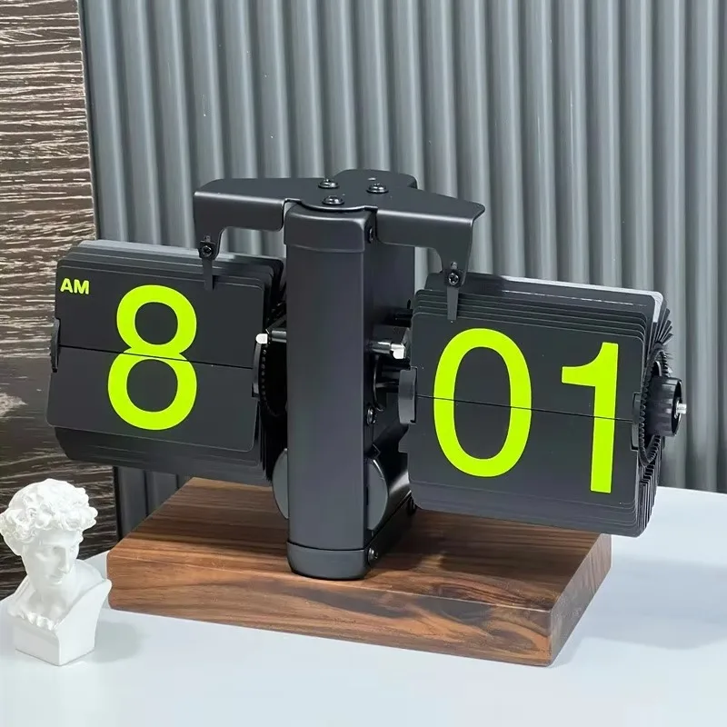 

12-Hour flip table clock with non-slip base and knob mechanism and battery
