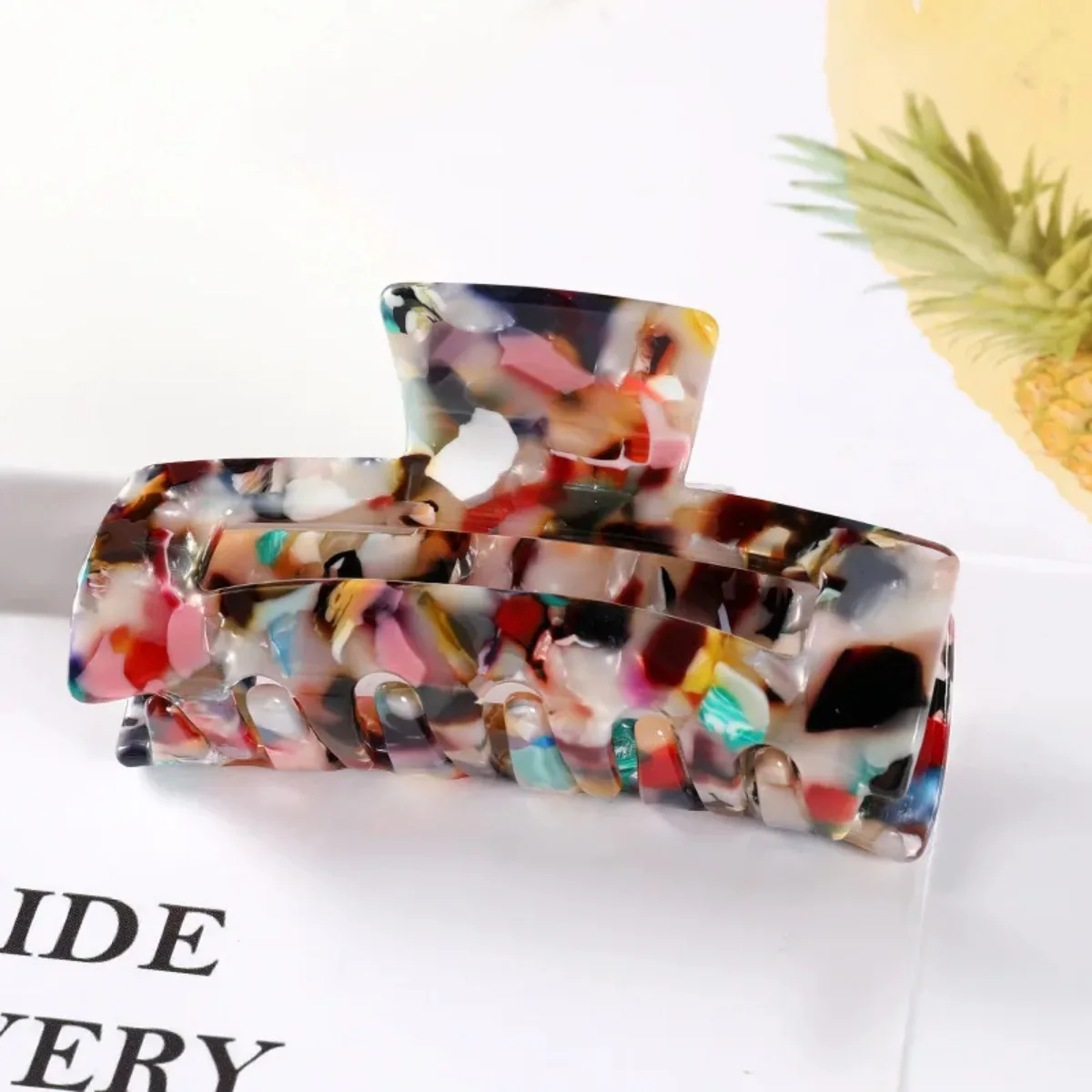 Statement Hair Claws Large Acrylic Claw Clips Hollow Cutout Design Glossy Marble Texture Classic Style For Thick Hair Styling