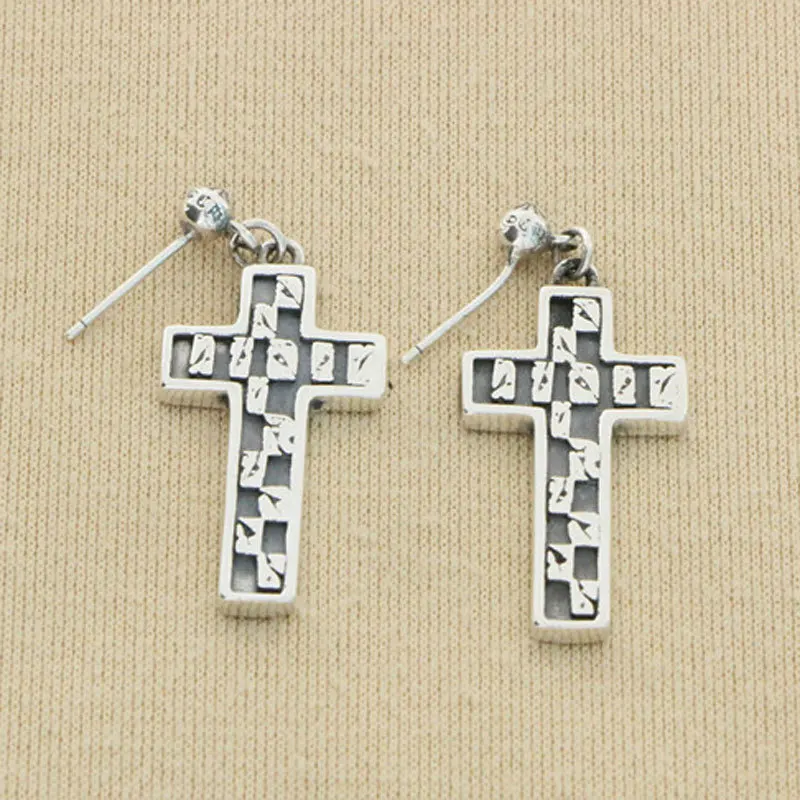 

European and American hip-hop trendsetters retro, cool, exaggerated personality cross earrings for men and women 925 sterling si