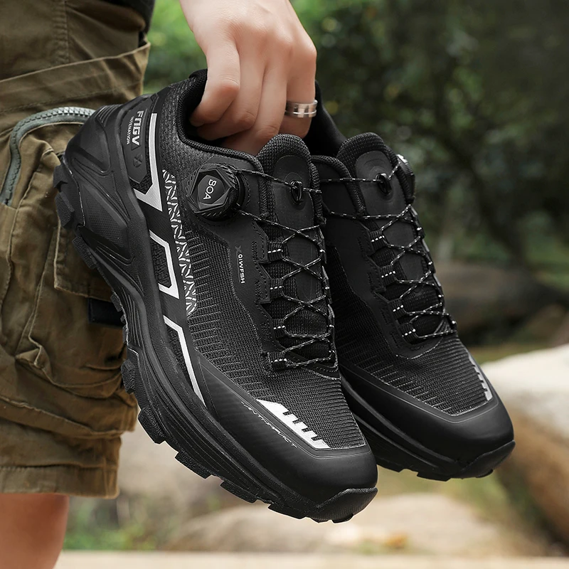 Stylish Outdoor Hiking Shoes for Men Quality Hard-wearing Trekking Sneakers Plush Warm Lined Male Footwear New Arrivals