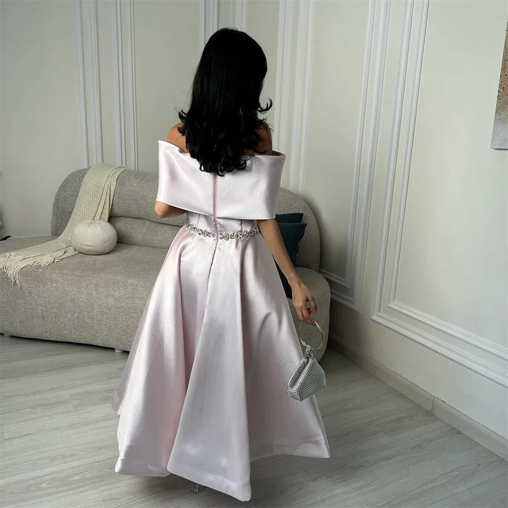 Saudi-Arabien-Partykleid, maßgeschneidertes Abendkleid, schulterfreies Ballkleid mit Perlenstickerei, knöchellang, drapierte Kleider für besondere Anlässe