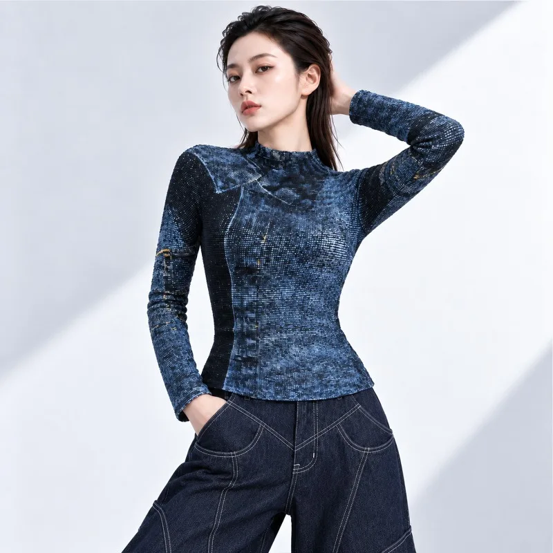 Miyake Pleated 2026 Long Sleeve Early Autumn Top Slim Fit Stretch Corn Grain Design Sense Niche Inner Layer Base Shirt T-Shirt