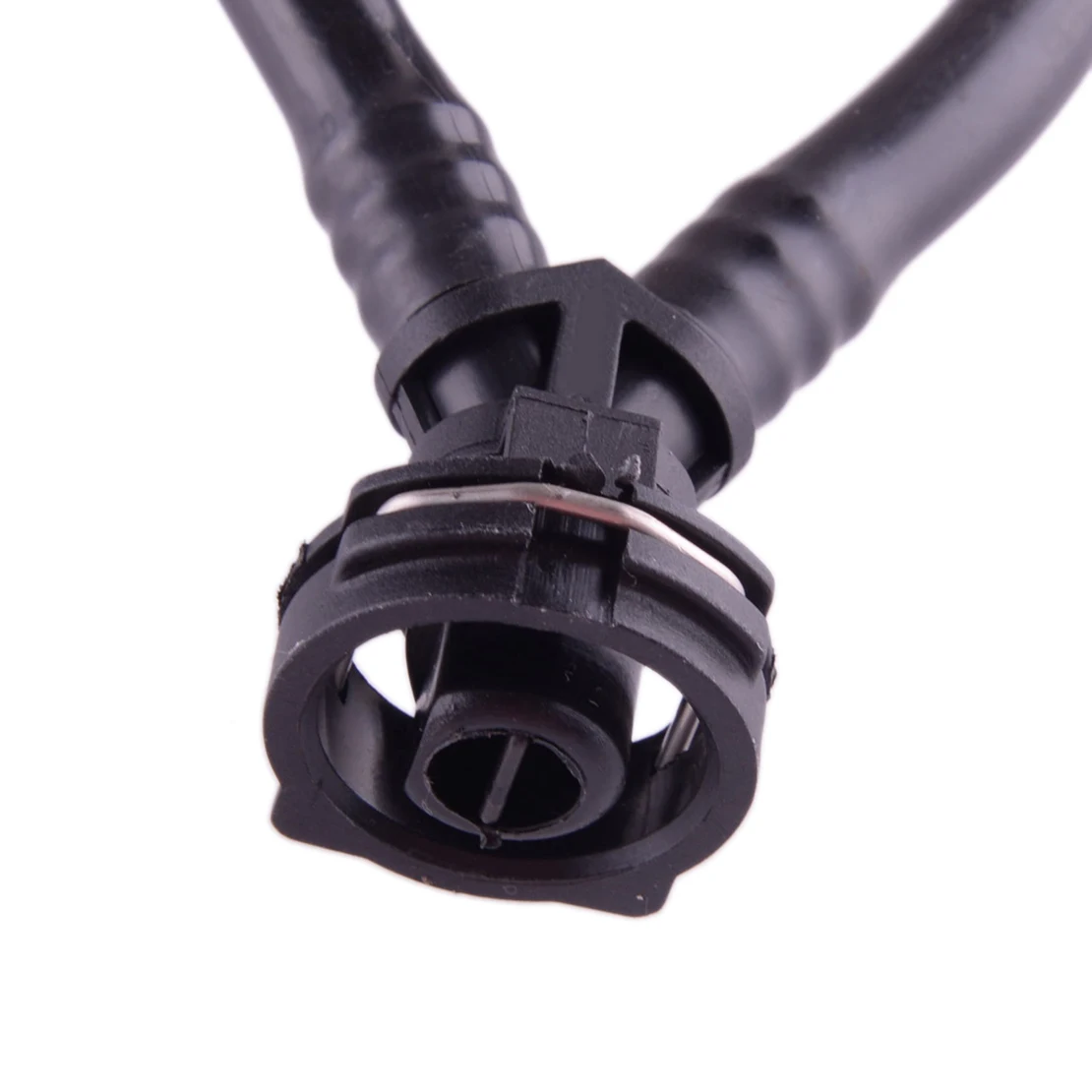 Wąż przelewowy chłodnicy Pasuje do Mercedes Benz A B CLA GLA Class W176 W246 C117 X156 2014 2015 2016 2017 2018 2465010325