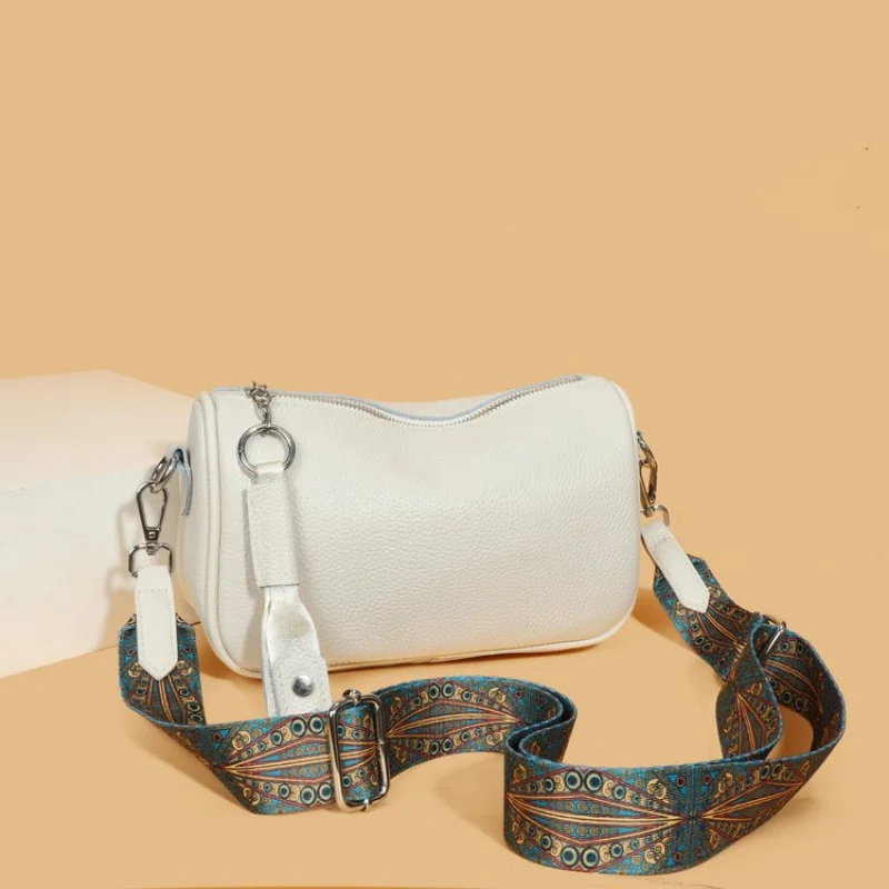 

Elegant Messenger Tote Bag For Women In Soft Leather By Luxury Brand Featuring Famous Designer Classic Design