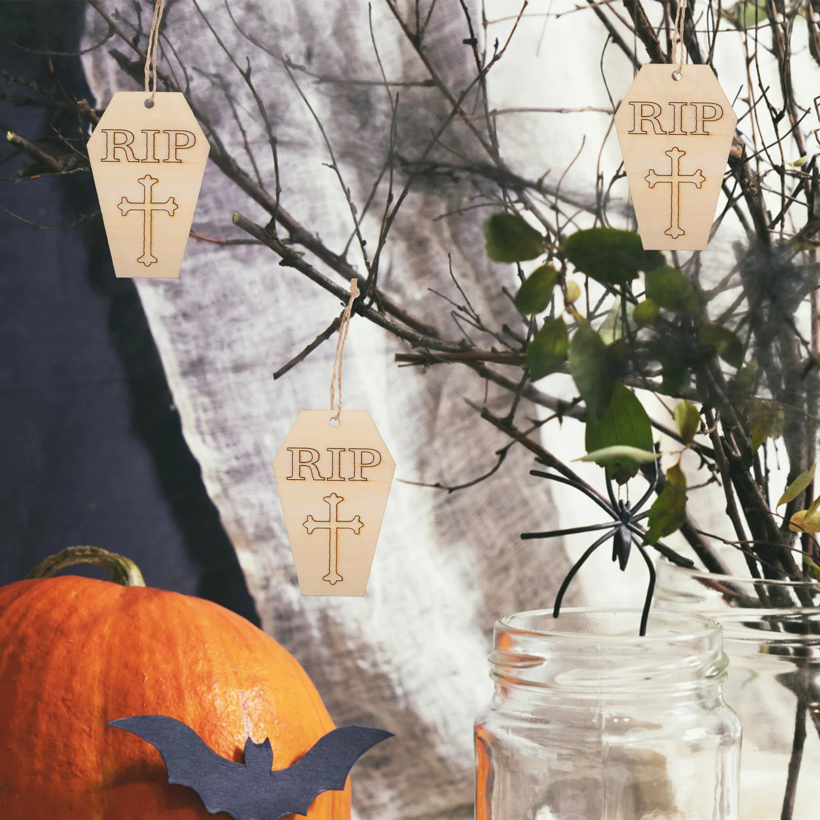 

50Pcs DIY Wooden Coffin Slices Halloween Decoration Creative Hand-Painted Graffiti Craft Supplies Kids Painting Hanging