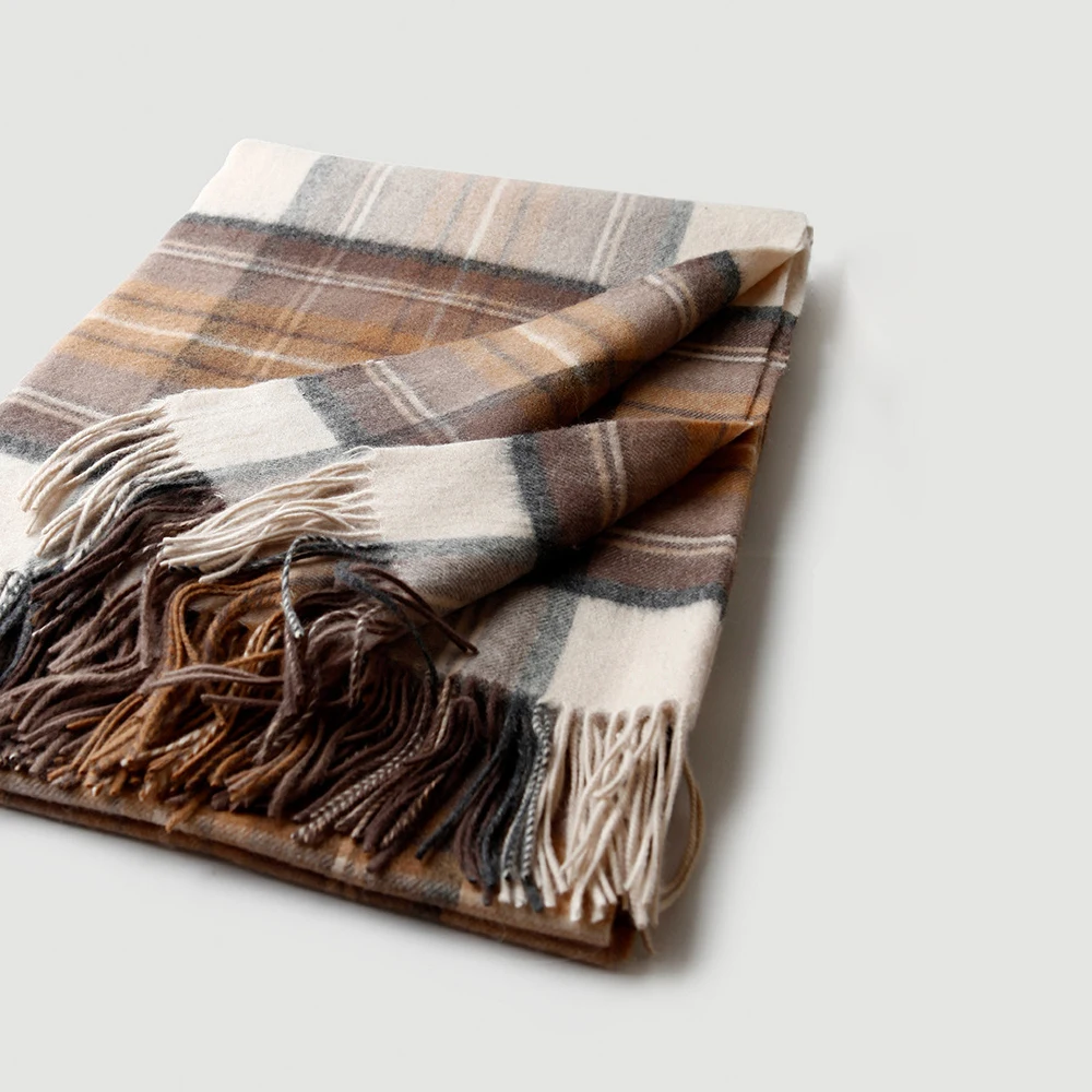 Scottish plaid striped wool cashmere blanket, Home travel camping cover, Autumn and winter hotel warm tassel aircraft blanket