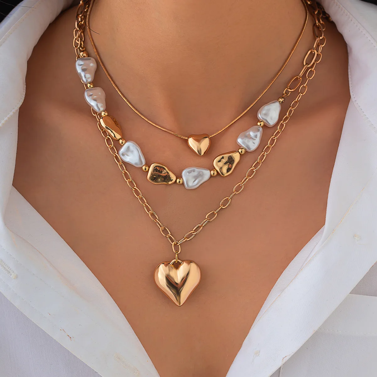 Boho Love Pendant Necklace Women's 2025 Multi Layer Gold Color Metal Imitation Pearl Girl Fashion Couple Fashion Jewelry