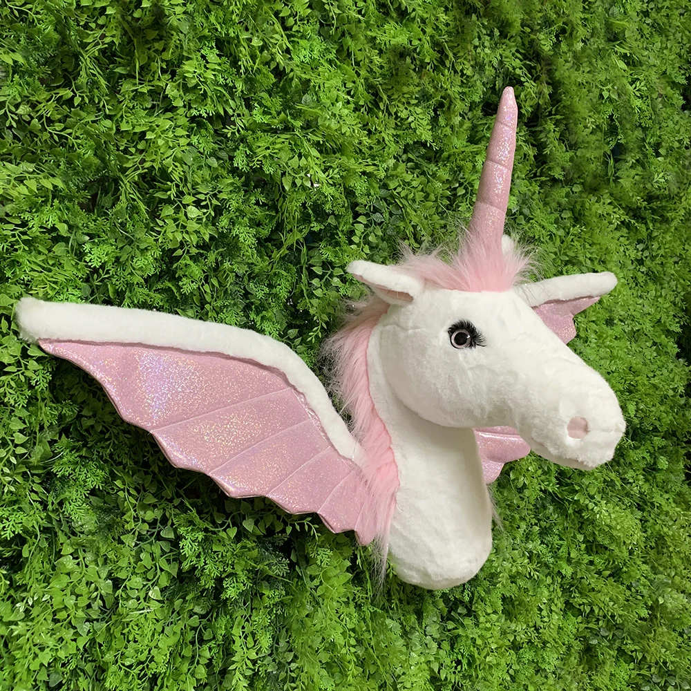 Animal relleno de ensueño para decoración de pared, cabeza de corazón para niña, unicornio volador rosa, juguete de peluche colgante para habitación de guardería