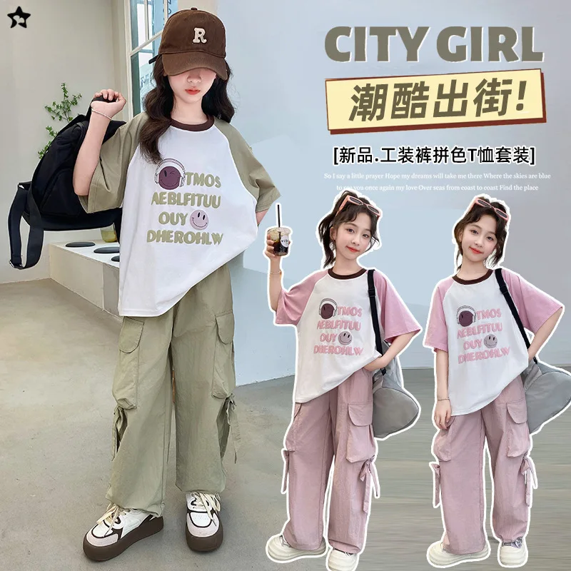 طقم تي شيرت وسروال كارجو بأكمام قصيرة مطبوع عليه حروف للفتيات، طقم وصول جديد للمراهقين، ملابس صيفية عصرية للفتيات