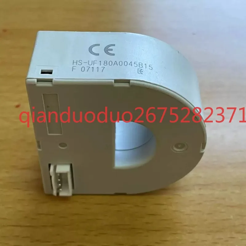 

HS-UF180A0045B15 for New Schneider Inverter 45-55-75 KW Hall Transformer Current Sensor