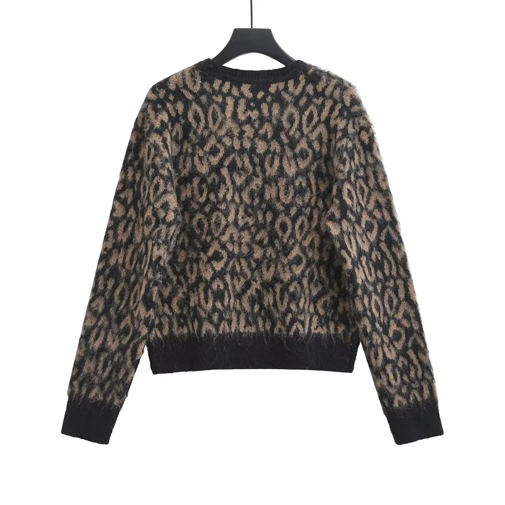 Kar&Otza Women\'s casual cool and lazy style leopard print short version round neck sweater long sleeved knitted sweater for wome