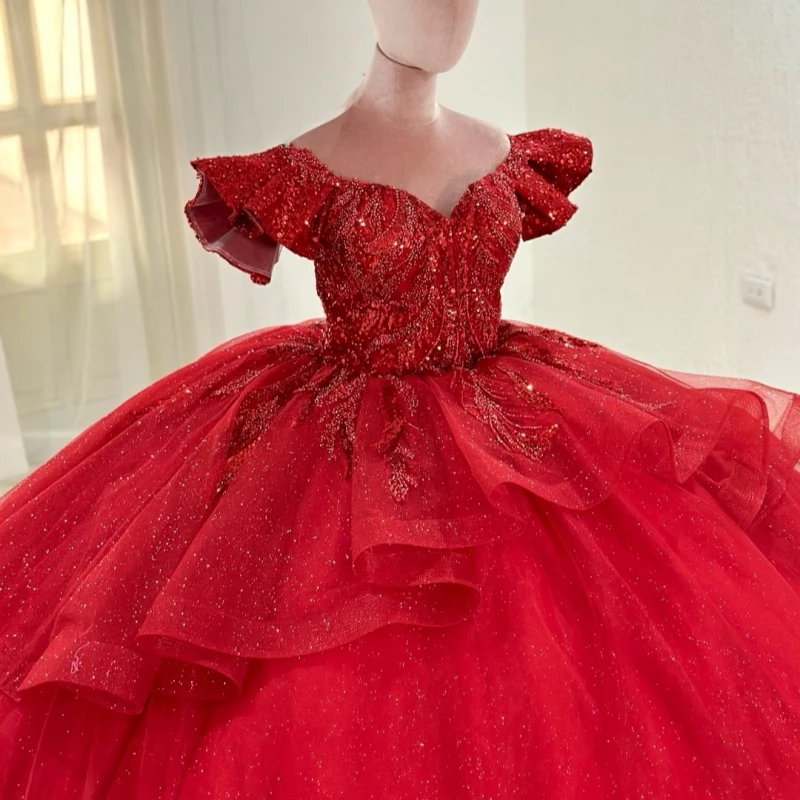 빨간색 반짝이는 킨세아녜라 드레스 볼 가운 오프숄더 레이스 비딩 크리스탈 티어드 튤 파티 생일 스위트 16 드레스 베스티도스
