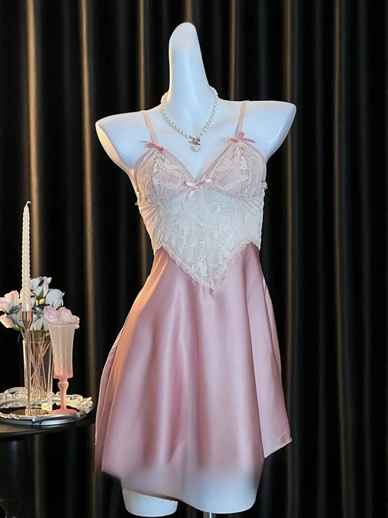 

Pure and Girlish Pink Satin Lace Spaghetti-Strap Nightgown,Emotional Home Date Pajamas for Women,Romantic Sleeping Dress,Soft