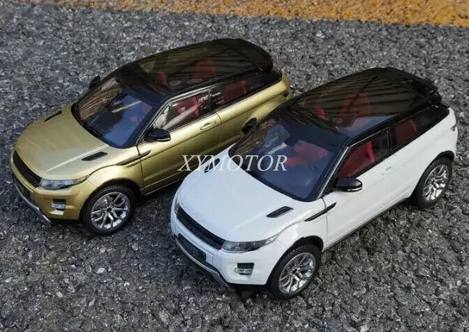 GTAutos 1/18 For Range Rover Evoque SUV Metal Diecast Model Car Gifts Toys Hobby White/Green Gifts Ornaments Collection