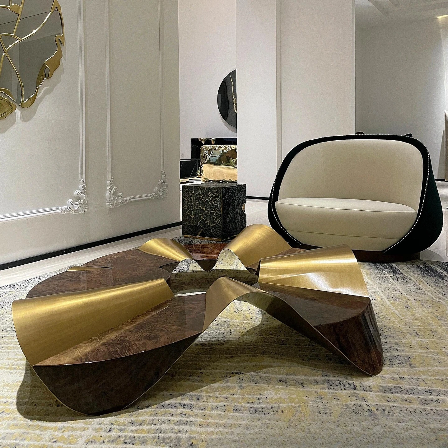Light luxury stainless steel special-shaped coffee table living room home art wavy solid wood coffee table