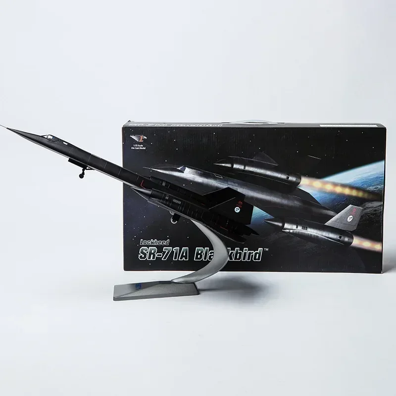 High-Precision 1:72 Sr71 Blackbird Reconnaissance Aircraft Alloy Model Simulation Bomber Collectors Grade Children\'S Toy Model