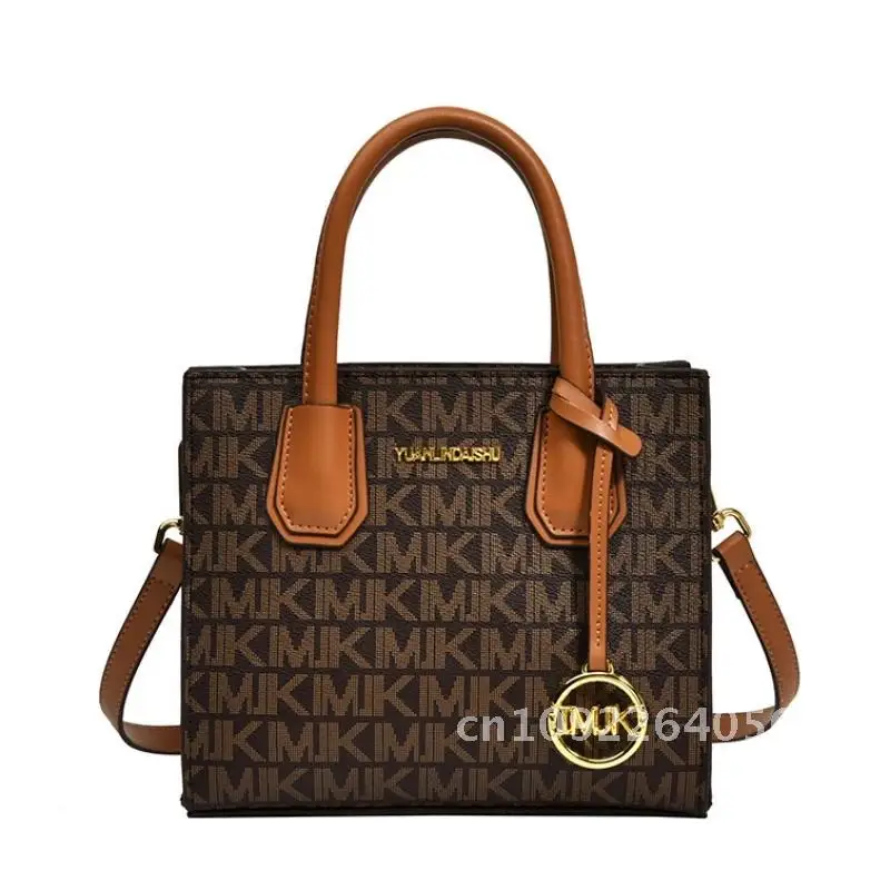 Рисунок 2 - Новая модная женская большая сумка