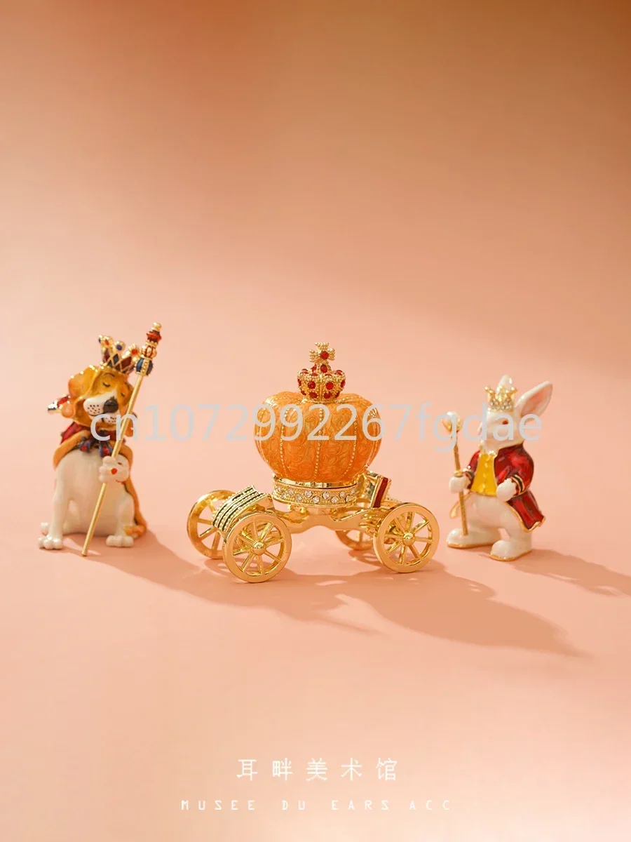 Royal Pumpkin Carriage Jewelry Box Small 2022 Red New Year Christmas Birthday Gift Retro Light Luxury Decoration