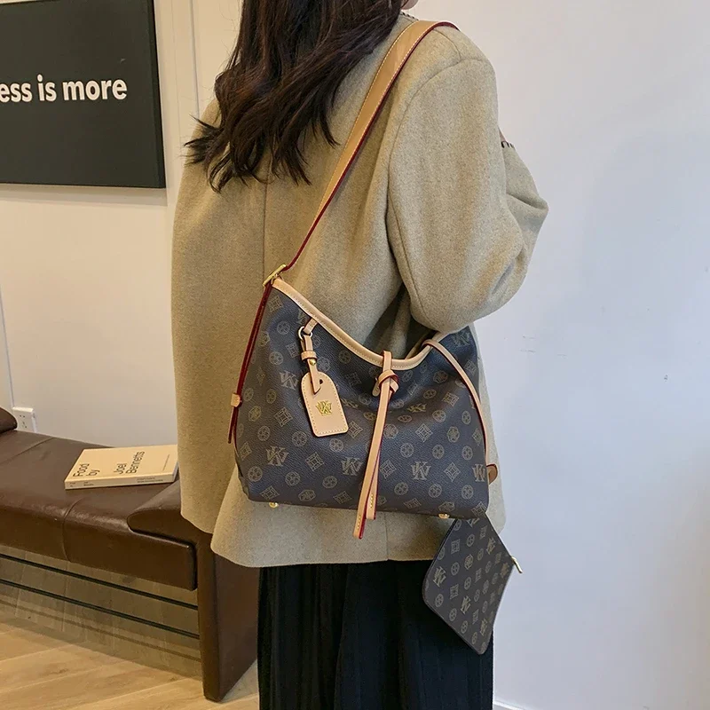 

Elegant Ladies Handbag Vintage Style Leather Tote Purse Women's Classic Shoulder Bag With Antique Brass Hardware & Lining