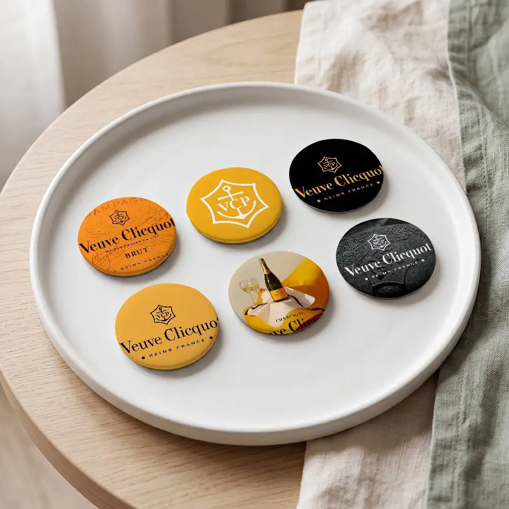 Insignias Personalizables V-Veuve C-clicquot, Botones Redondos Creativos, Broches, Decoración para Bolsos, Accesorios para Fans, Coleccionistas, Regalos para Amigos