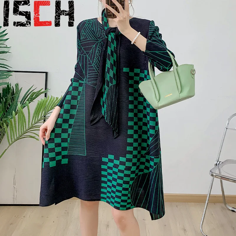 

Pleats Pleated Plus Size Women's Vacation Style Printed Dress Scarf Collar Thin Jittery Skirt Women Pleated Foreign Dresses