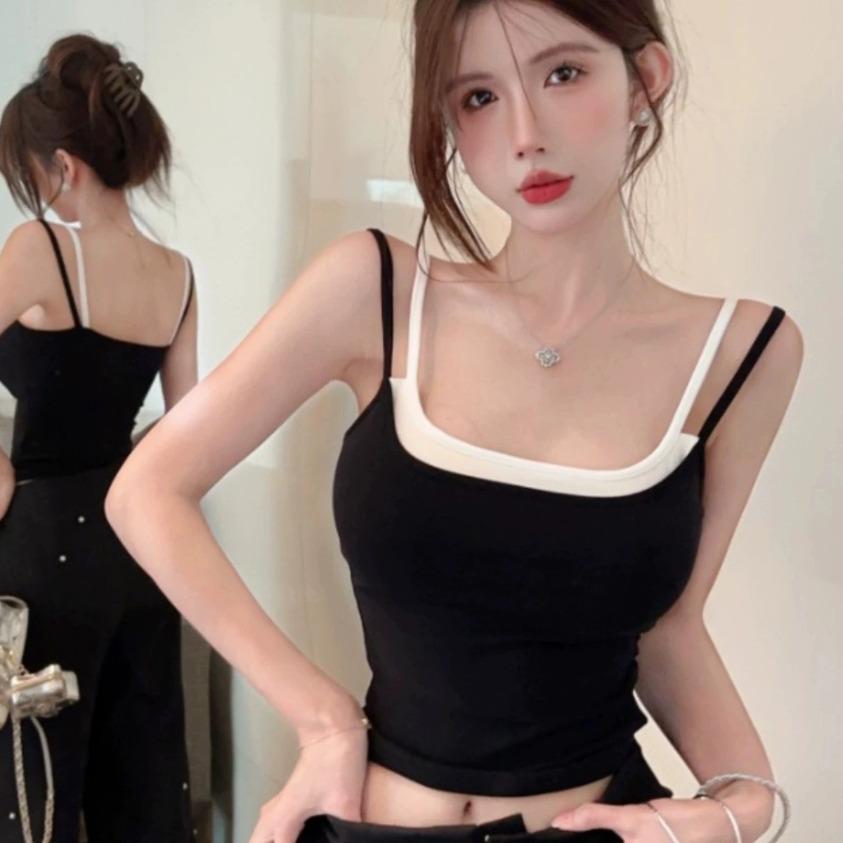 Gilet con cinturino in due pezzi finto design estivo color sangue Capispalla da donna con imbottitura sul petto Top da ragazza piccante