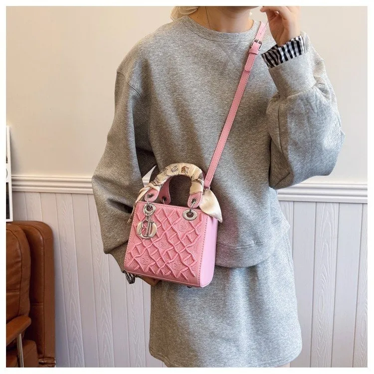 

Elegant Women's Tote Bag Designer Leather Crossbody Shoulder Handbag Luxury Brand Ladies Purse Stylish Durable Office Accessory