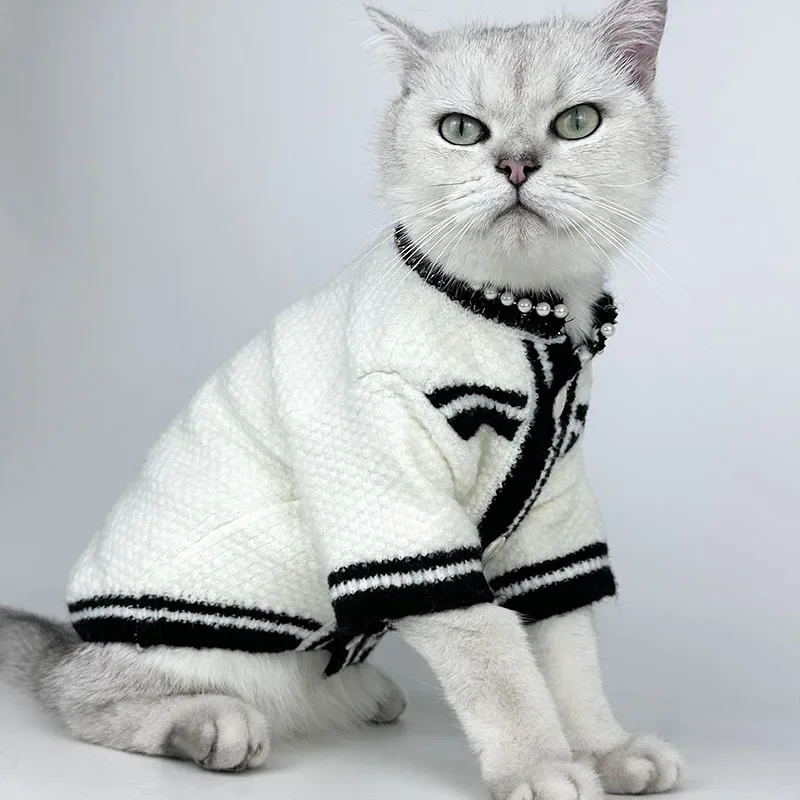 Luxury Knitted Dog Cardigan Sweater Coat  Chihuahua Girl Coat Jacket Winter Luxury Designer Dog Clothes For Small Dogs