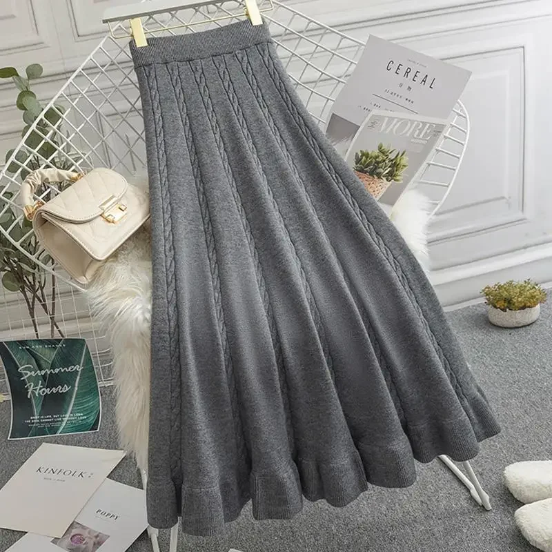 Knitted Solid Color Skirt Female Autumn And Winter Fashion New Elastic A-Line Twist Big Pleated Mid-Length Skirt Z639