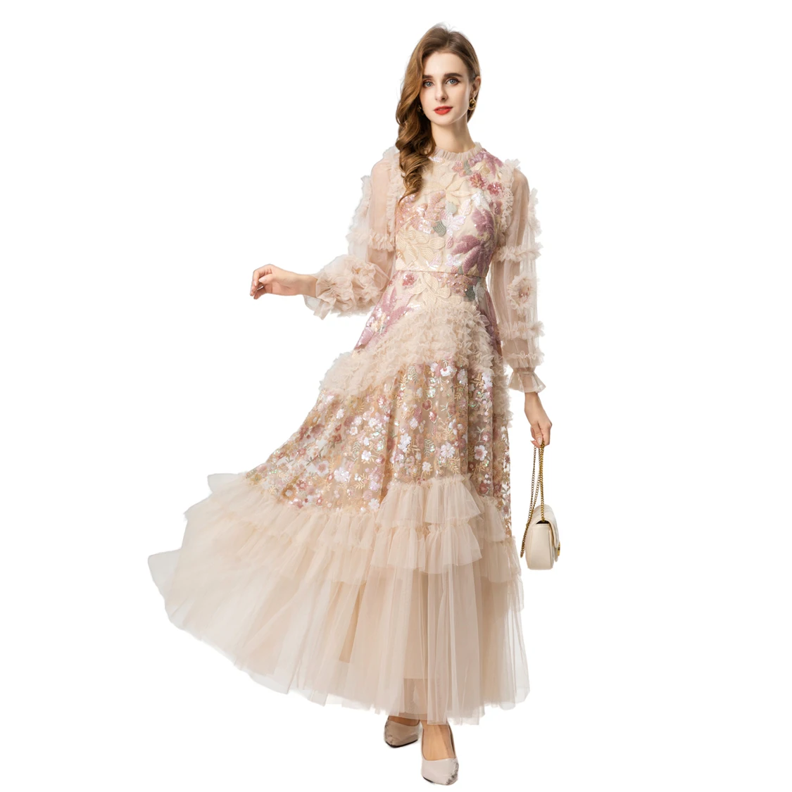 Encantador vestido maxi floral 3D nude com mangas compridas com babados saia de tule em vários camadas e detalhes de lantejoulas vestido de baile