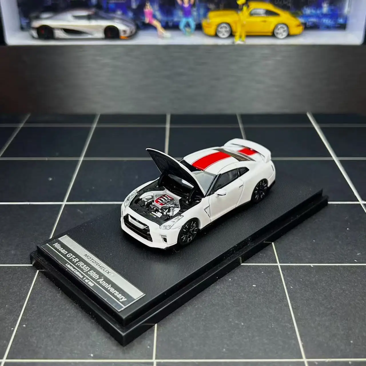 دييكاست 1:64 مقياس نيسان GT-R R35 50th الذكرى طبعة سبيكة سيارة نموذج تحصيل لعبة هدية تذكارية عرض حلية #3