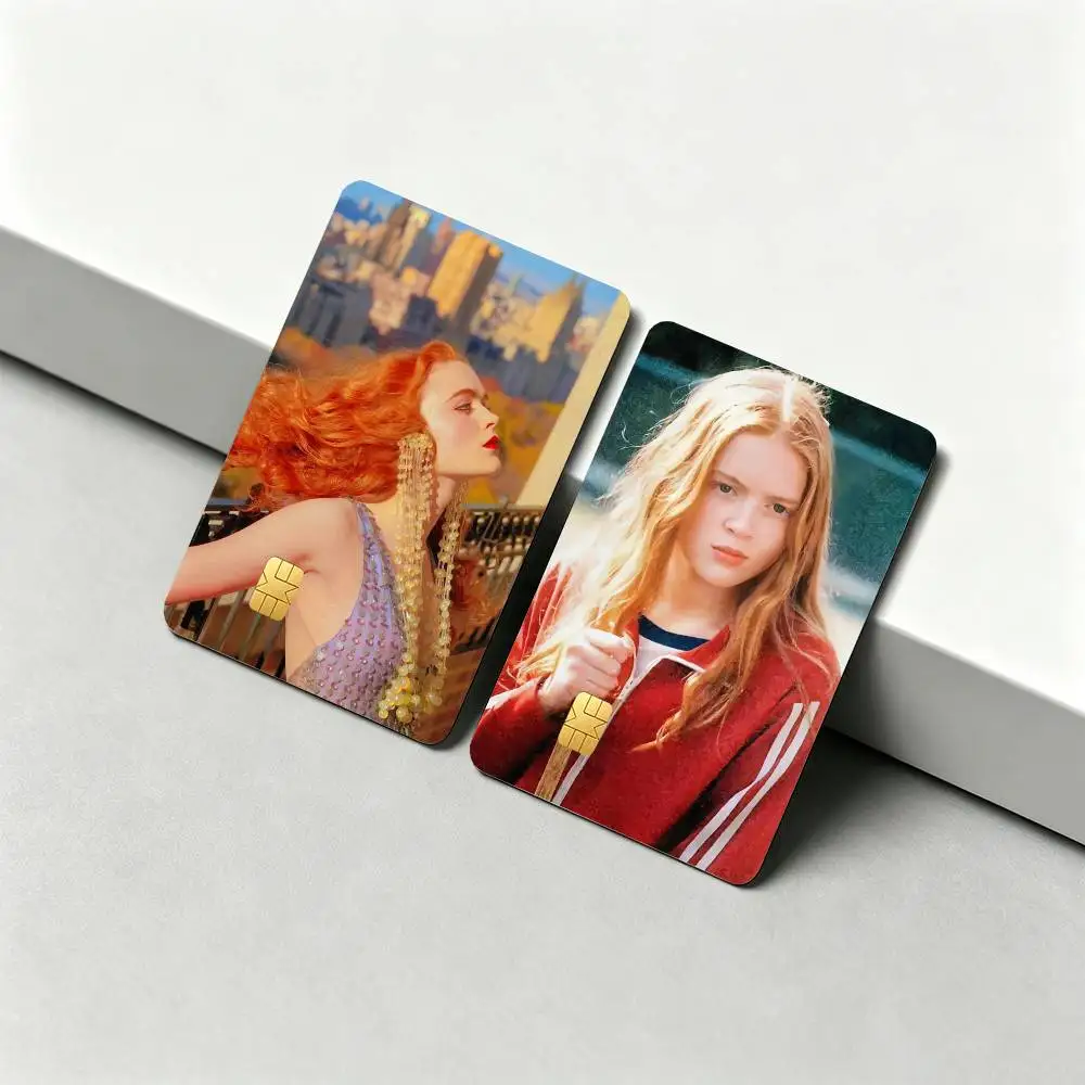 So Beautiful S-Sadie Sink M-Max 1Set 4Pcs Card Skin Stickers, Waterproof Decorative Film for Credit Debit Bank Bus IC Cards