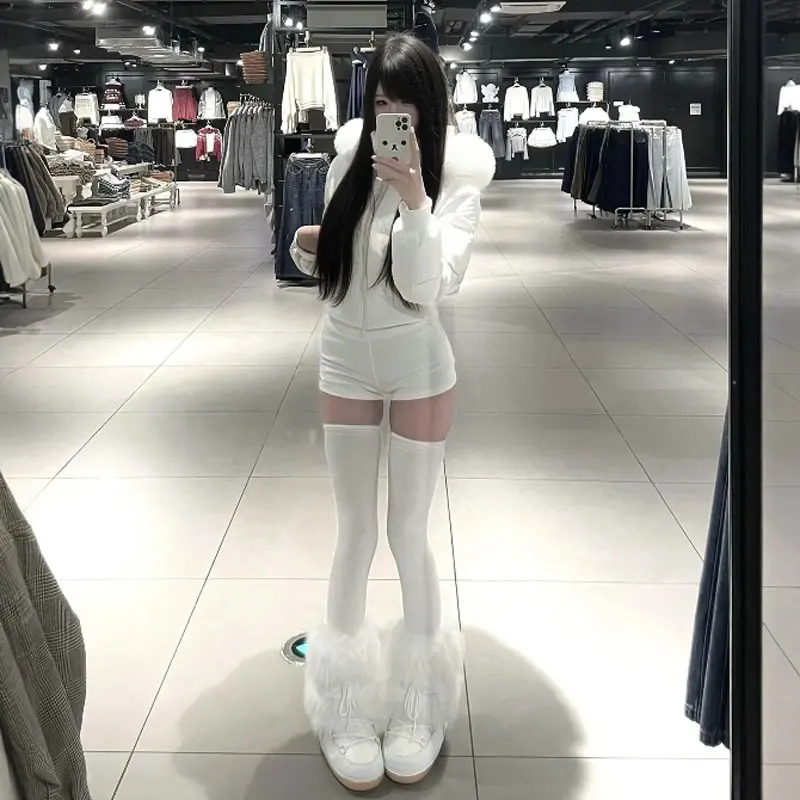 

Утепленная хлопковая куртка с эффектом похудения, корейский стиль, для повседневной носки, на молнии, с капюшоном, стандартный крой, длинный рукав, однотонная.