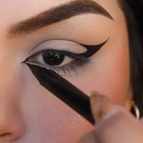 Imagen 2 del producto Lápiz Delineador de ojos líquido negro ultrafino de secado rápido resistente al agua duradero sin decoloración delineador de ojos amigable para principiantes cosméticos de maquillaje de ojos