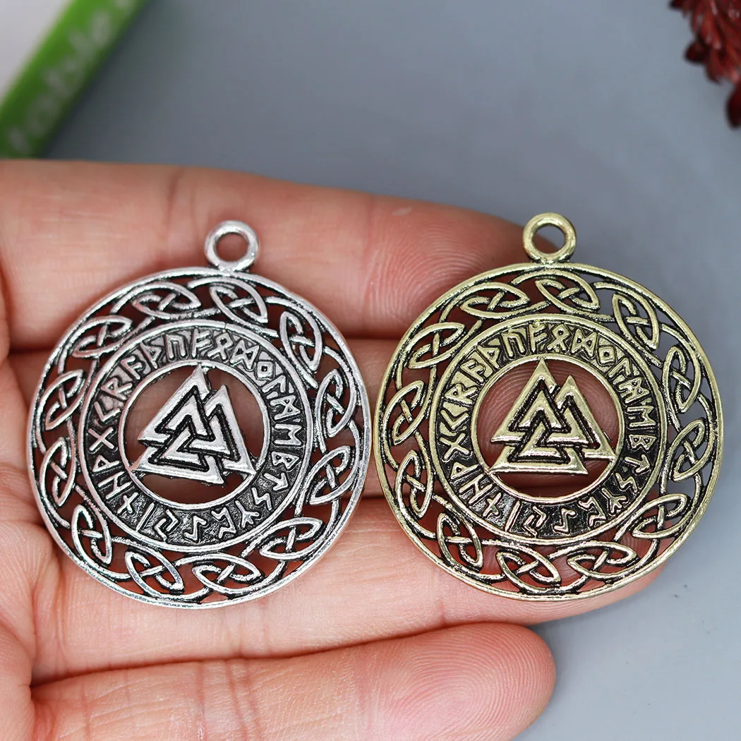 btsya – Der perfekte Charms für persönliche Schmuckkreationen mit nordischer Symbolik