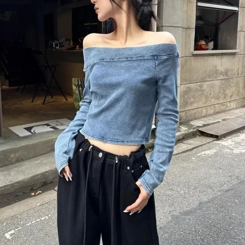 

Retro Denim Blue Off-shoulder Top for Women in Autumn Fashionable Street Hottie Slim One-shoulder T-shirt XQ488