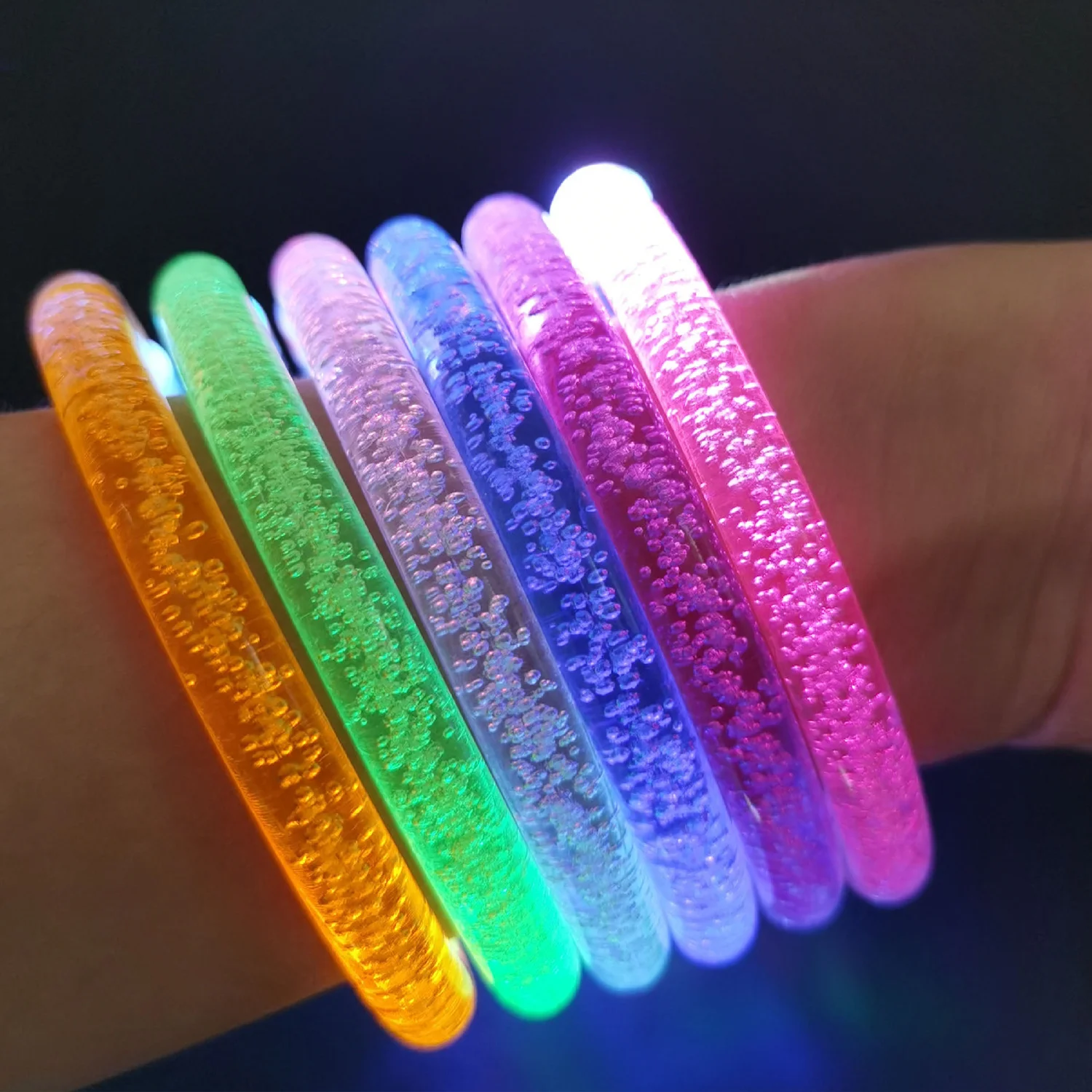 1Pcs LED Bracelets Glow Bangle Light Up Wristbands Glow in The Dark Party Supplies Neon Bracelet for Kids Adults