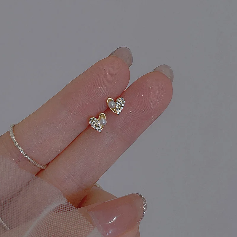 2024 Luxury Crystal Heart Mini Stud Earrings for Women Gold Color Romantic Jewelry Accessories Valentine's Day Gift